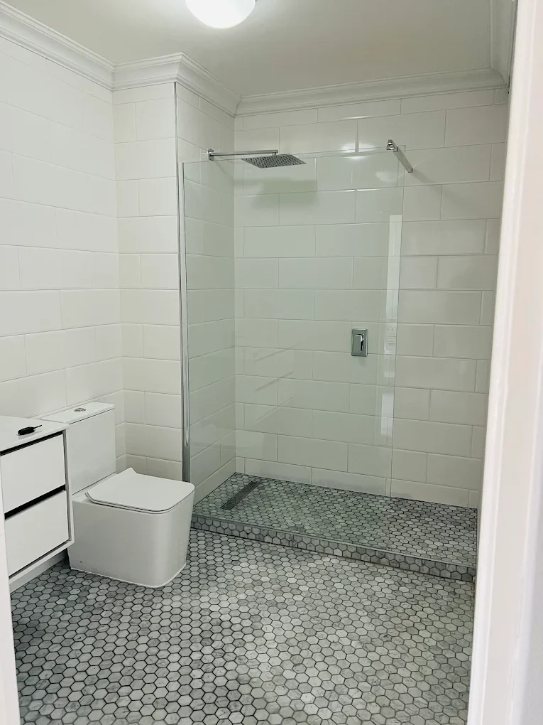 A modern bathroom refit completed by Masterflow Plumbing